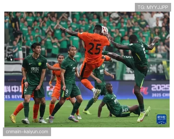 云南玉昆克莱伯奥斯卡锋线组合 热身赛表现突出但需稳定性